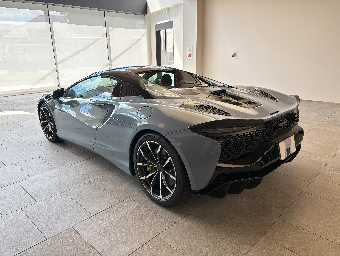 MCLAREN ARTURA 2025 Image 17