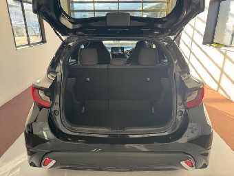 TOYOTA YARIS 2022 Image 12