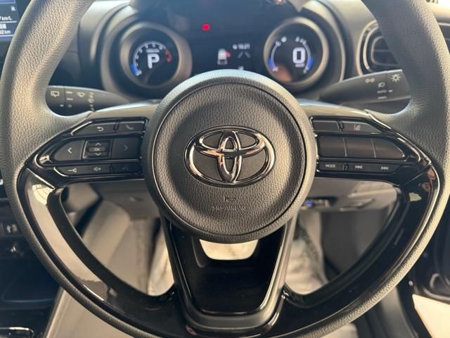 TOYOTA YARIS 2022 Image 27