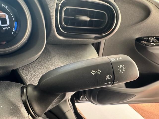 TOYOTA YARIS 2022 Image 28