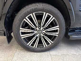 LEXUS LX 2023 Image 13