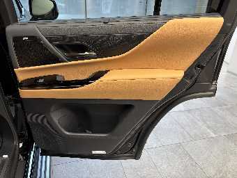 LEXUS LX 2023 Image 22