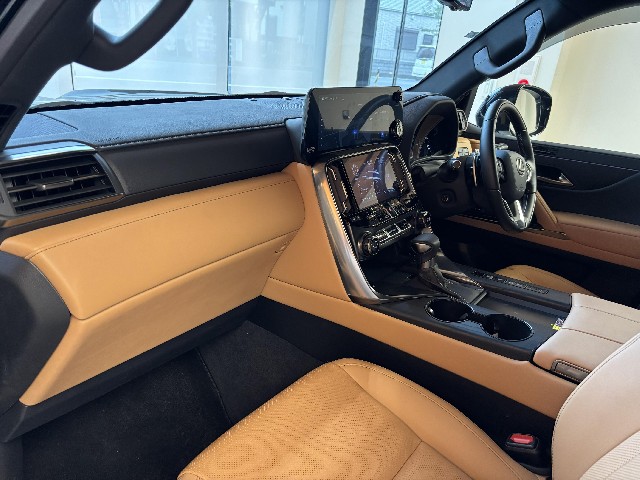 LEXUS LX 2023 Image 32