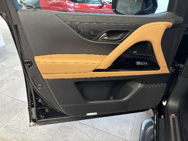 LEXUS LX 2023 Image 35