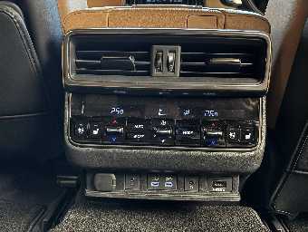 LEXUS LX 2023 Image 34