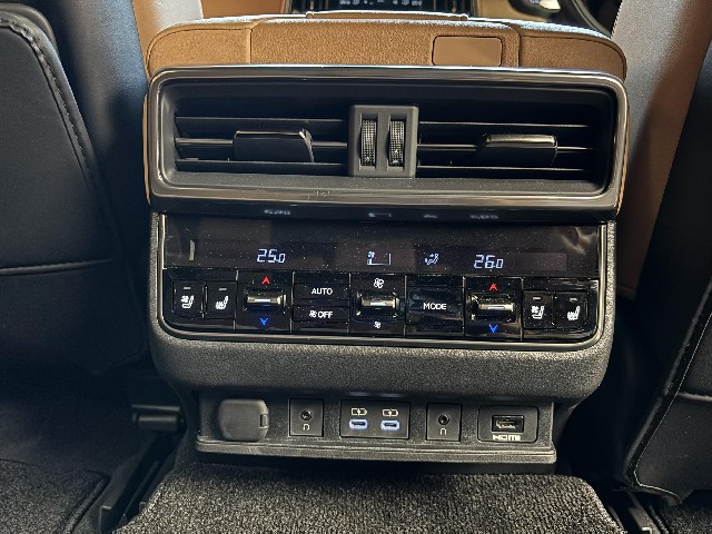 LEXUS LX 2023 Image 40