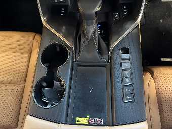 LEXUS LX 2023 Image 42