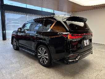 LEXUS LX 2023 Image 7