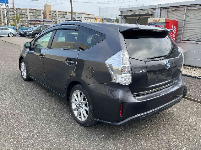 TOYOTA PRIUS ALPHA 2019 Image 20