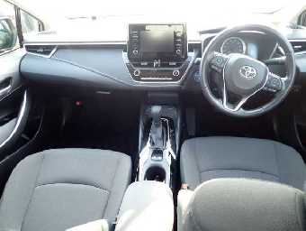 TOYOTA COROLLA TOURING 2020 Image 3