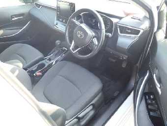 TOYOTA COROLLA TOURING 2020 Image 5