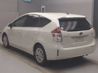 TOYOTA PRIUS ALPHA 2020 Image 4