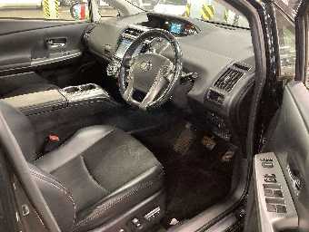 TOYOTA PRIUS ALPHA 2016 Image 5