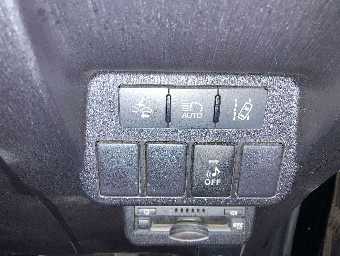 TOYOTA PRIUS ALPHA 2016 Image 7