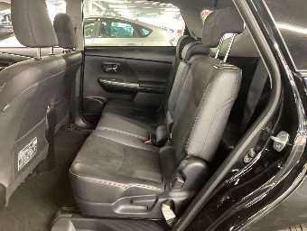 TOYOTA PRIUS ALPHA 2016 Image 9