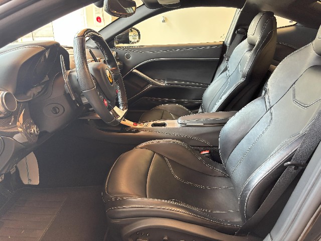 FERRARI F12 BERLINETTA 2015 Image 23