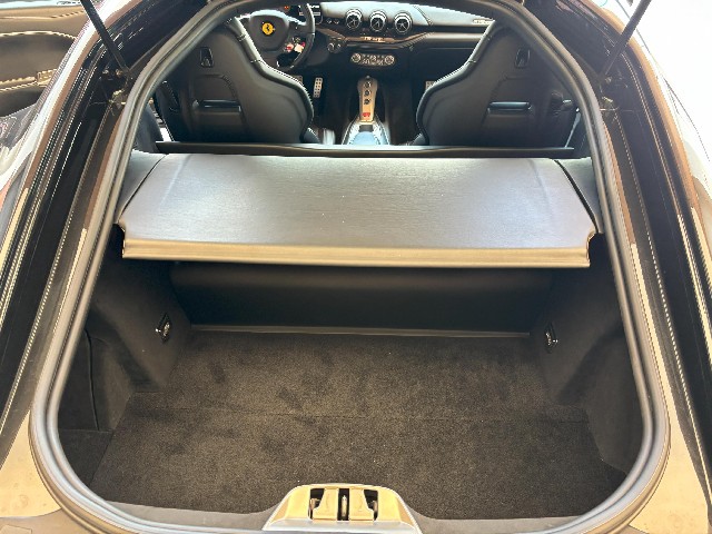 FERRARI F12 BERLINETTA 2015 Image 30