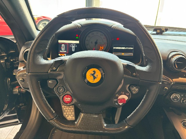 FERRARI F12 BERLINETTA 2015 Image 32