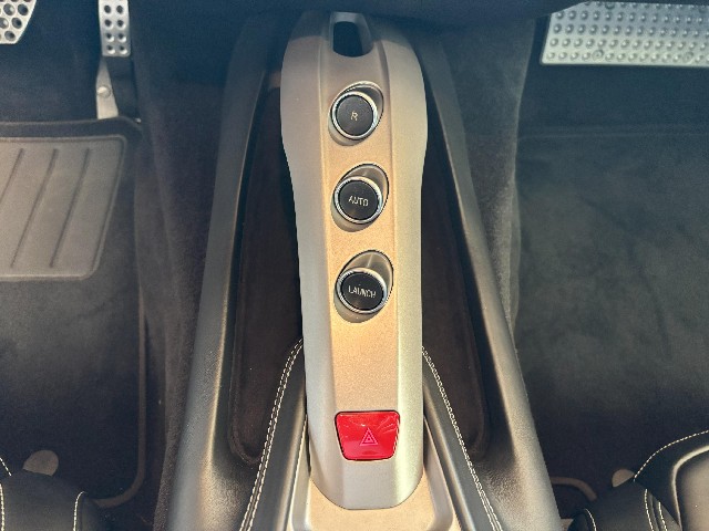 FERRARI F12 BERLINETTA 2015 Image 38