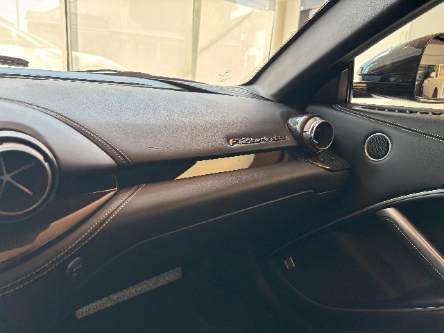 FERRARI F12 BERLINETTA 2015 Image 40