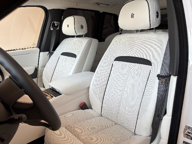 ROLLS ROYCE CULLINAN 2024 Image 21