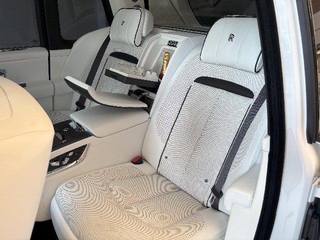 ROLLS ROYCE CULLINAN 2024 Image 23