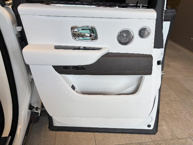 ROLLS ROYCE CULLINAN 2024 Image 24