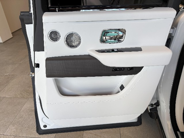 ROLLS ROYCE CULLINAN 2024 Image 34