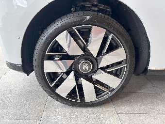 ROLLS ROYCE CULLINAN 2024 Image 35