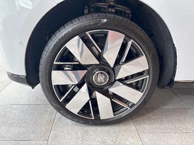 ROLLS ROYCE CULLINAN 2024 Image 41