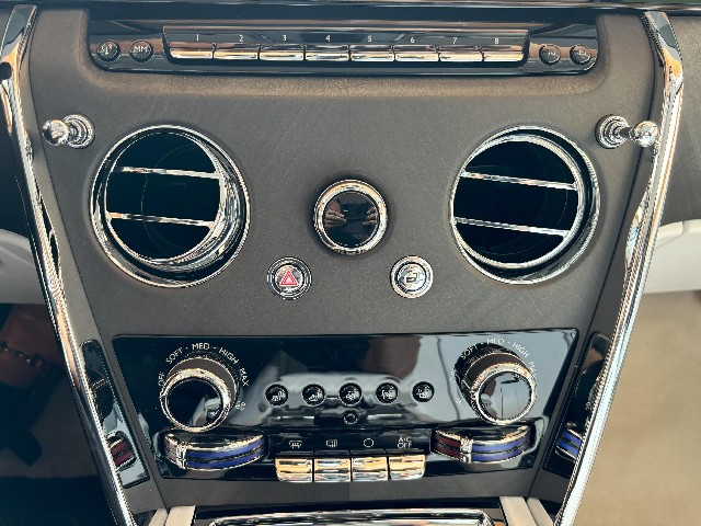 ROLLS ROYCE CULLINAN 2024 Image 48