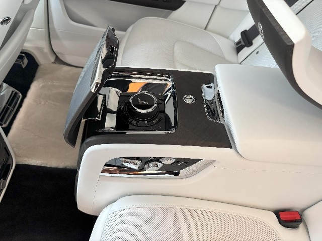 ROLLS ROYCE CULLINAN 2024 Image 53