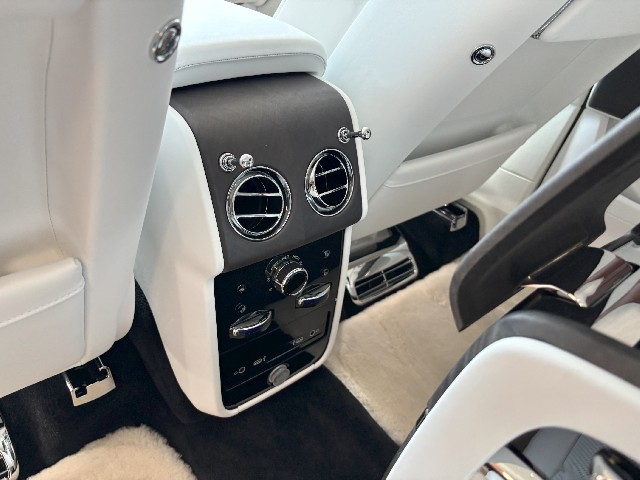 ROLLS ROYCE CULLINAN 2024 Image 54