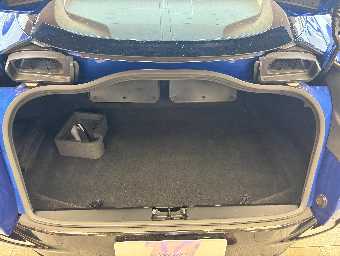 ASTON MARTIN DB11 2017 Image 20