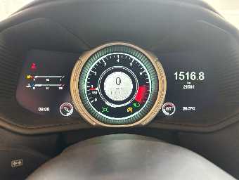 ASTON MARTIN DB11 2017 Image 26