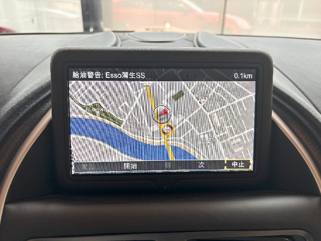 ASTON MARTIN DB11 2017 Image 33