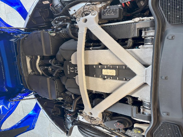 ASTON MARTIN DB11 2017 Image 42