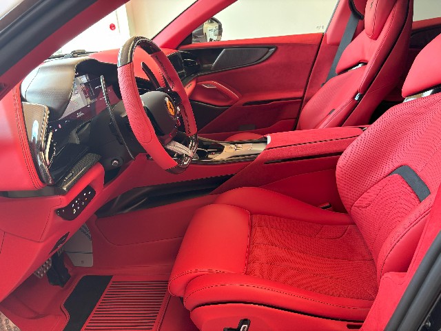 FERRARI PUROSANGUE 2025 Image 24