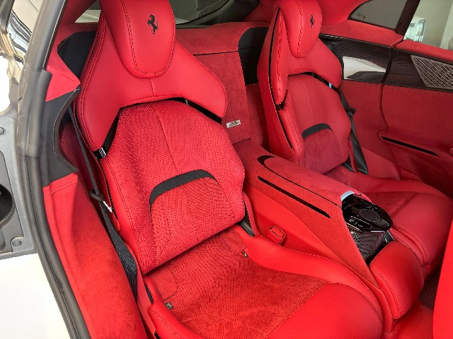 FERRARI PUROSANGUE 2025 Image 37