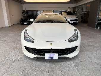 FERRARI GTC4 LUSSO 2017 Image 2