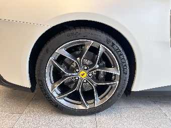 FERRARI GTC4 LUSSO 2017 Image 11