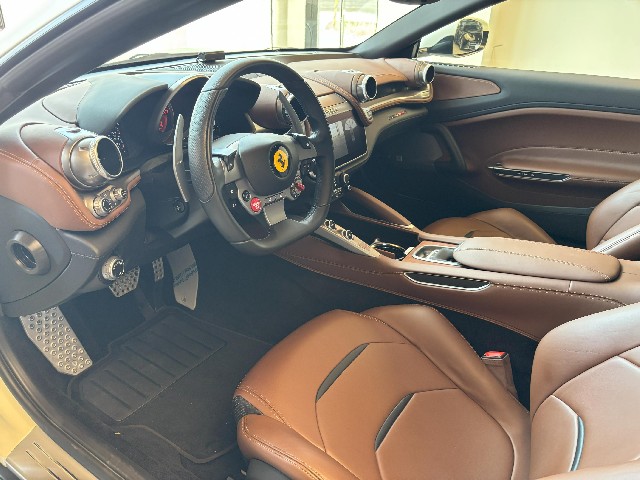 FERRARI GTC4 LUSSO 2017 Image 21
