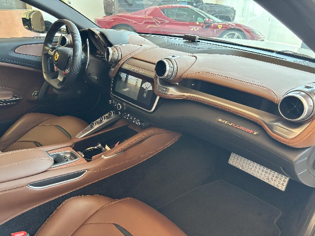 FERRARI GTC4 LUSSO 2017 Image 26
