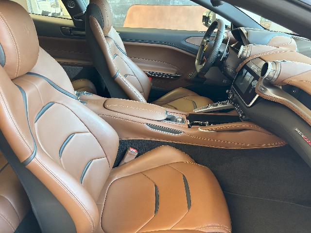 FERRARI GTC4 LUSSO 2017 Image 27