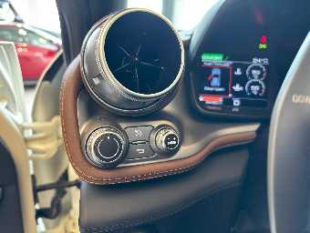 FERRARI GTC4 LUSSO 2017 Image 32