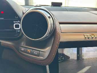 FERRARI GTC4 LUSSO 2017 Image 33