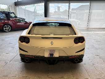 FERRARI GTC4 LUSSO 2017 Image 6