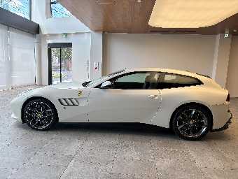 FERRARI GTC4 LUSSO 2017 Image 8