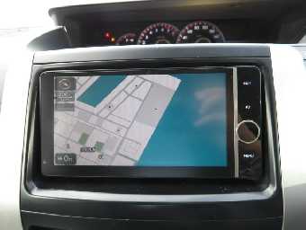 TOYOTA NOAH 2013 Image 14