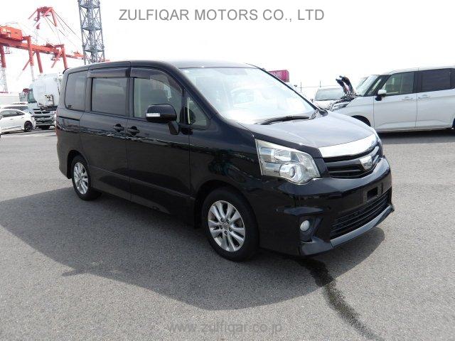 TOYOTA NOAH 2013 Image 8